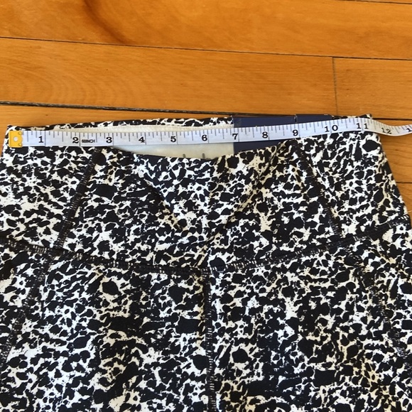 Leopard black and white print XS Reitmans Hyba Leggings - Picture 3 of 5